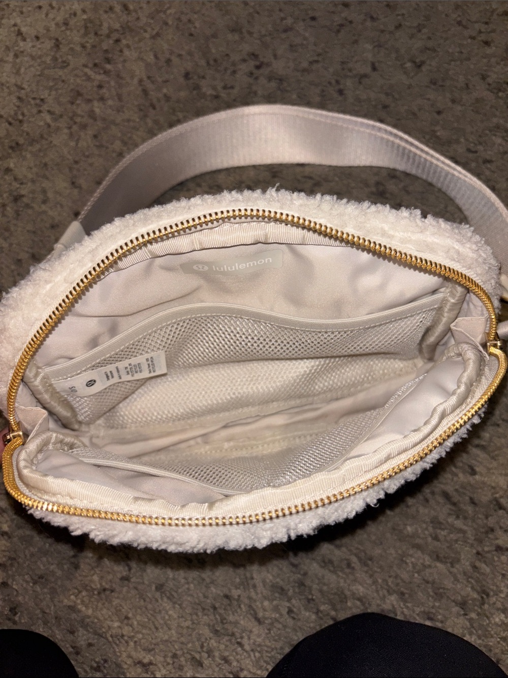 lululemon athletica Cream Sherpa Crossbody Belt Bag with Gold Hardware - Picture 2 of 2